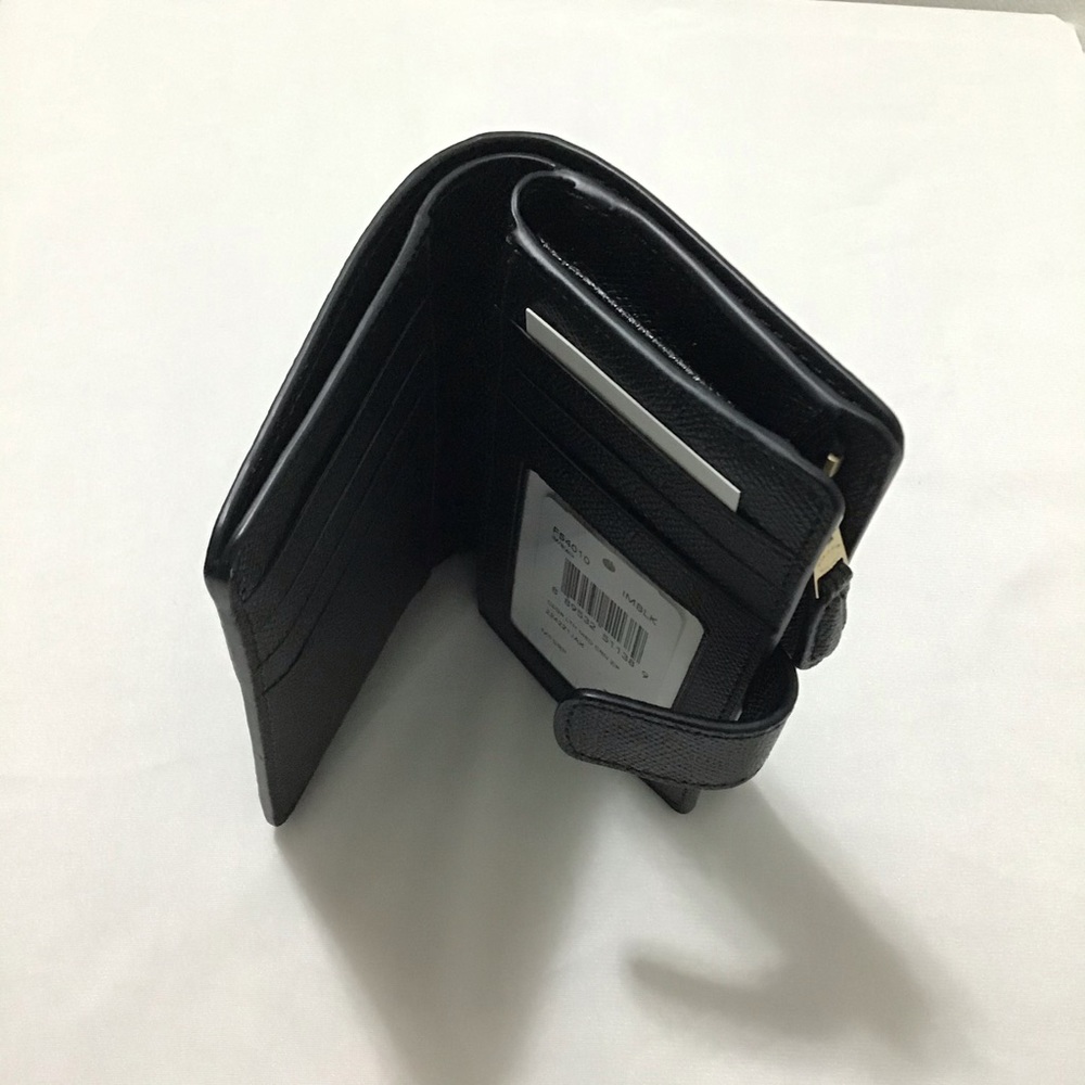 NEW COACH CrossgrainLeather Corner Zip Wallet - Picture 11 of 16